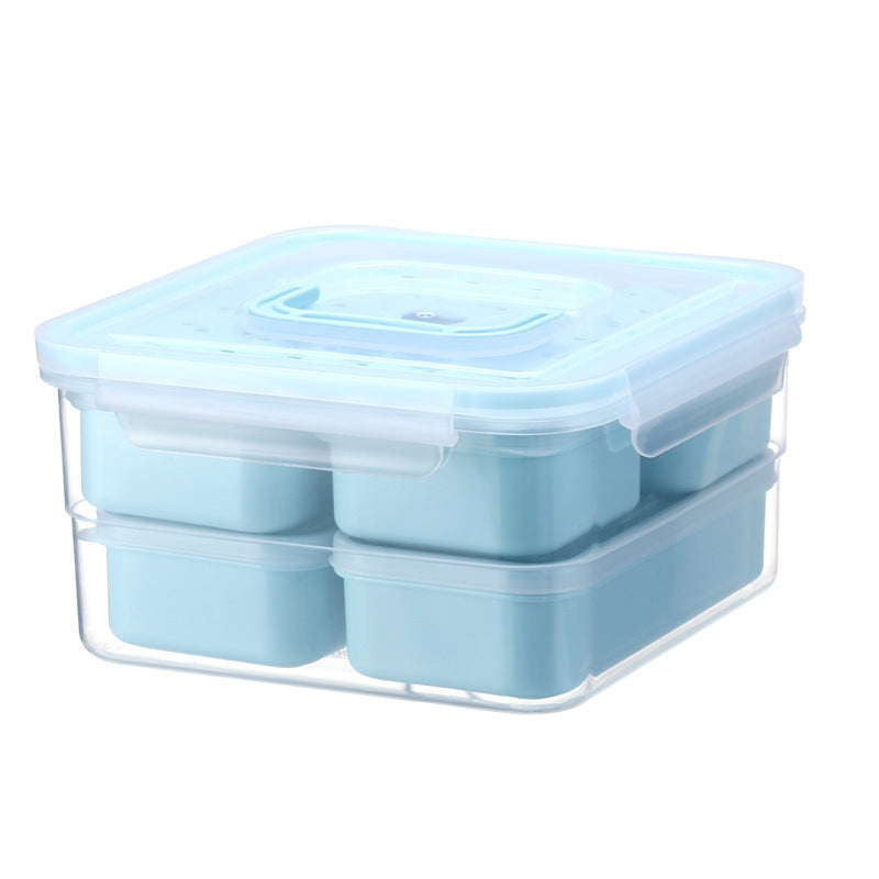 Plastic lunch box