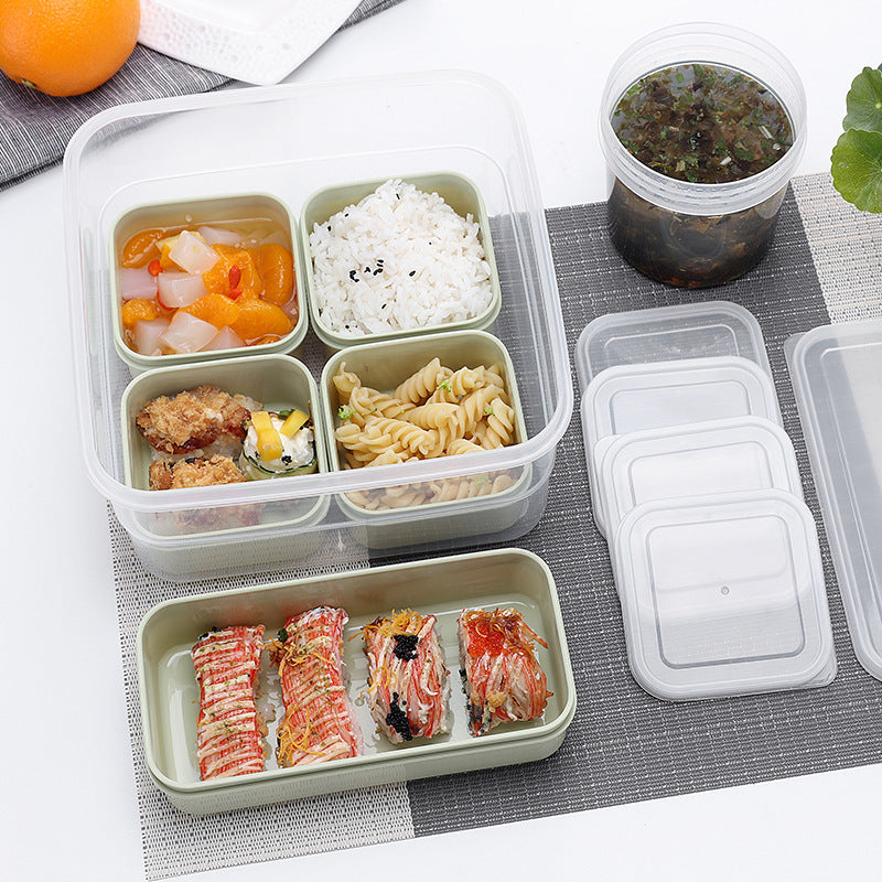 Plastic lunch box