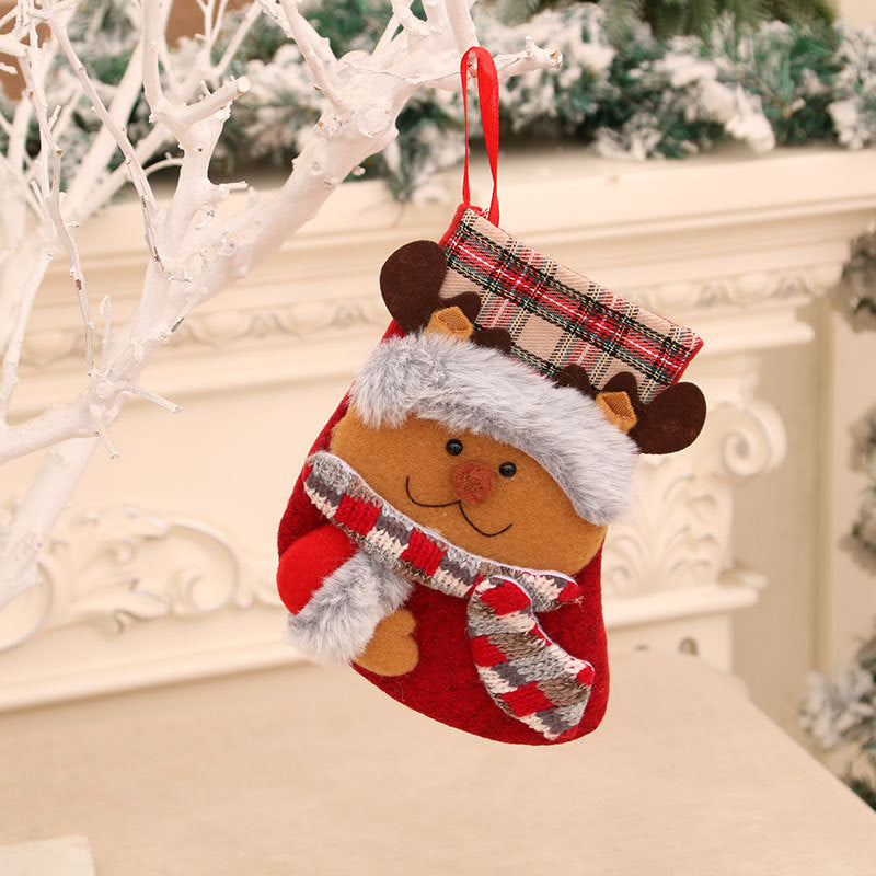 Stylish And Personalized Christmas Decorations