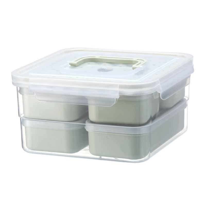 Plastic lunch box